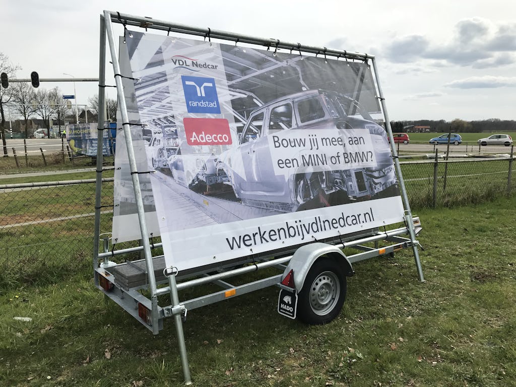 Reclame aanhangwagens kopen of huren voor evenementen in Limburg Heerlen Maastricht Parkstad